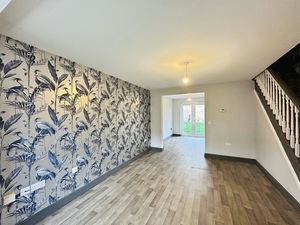 Photo 19- click for photo gallery